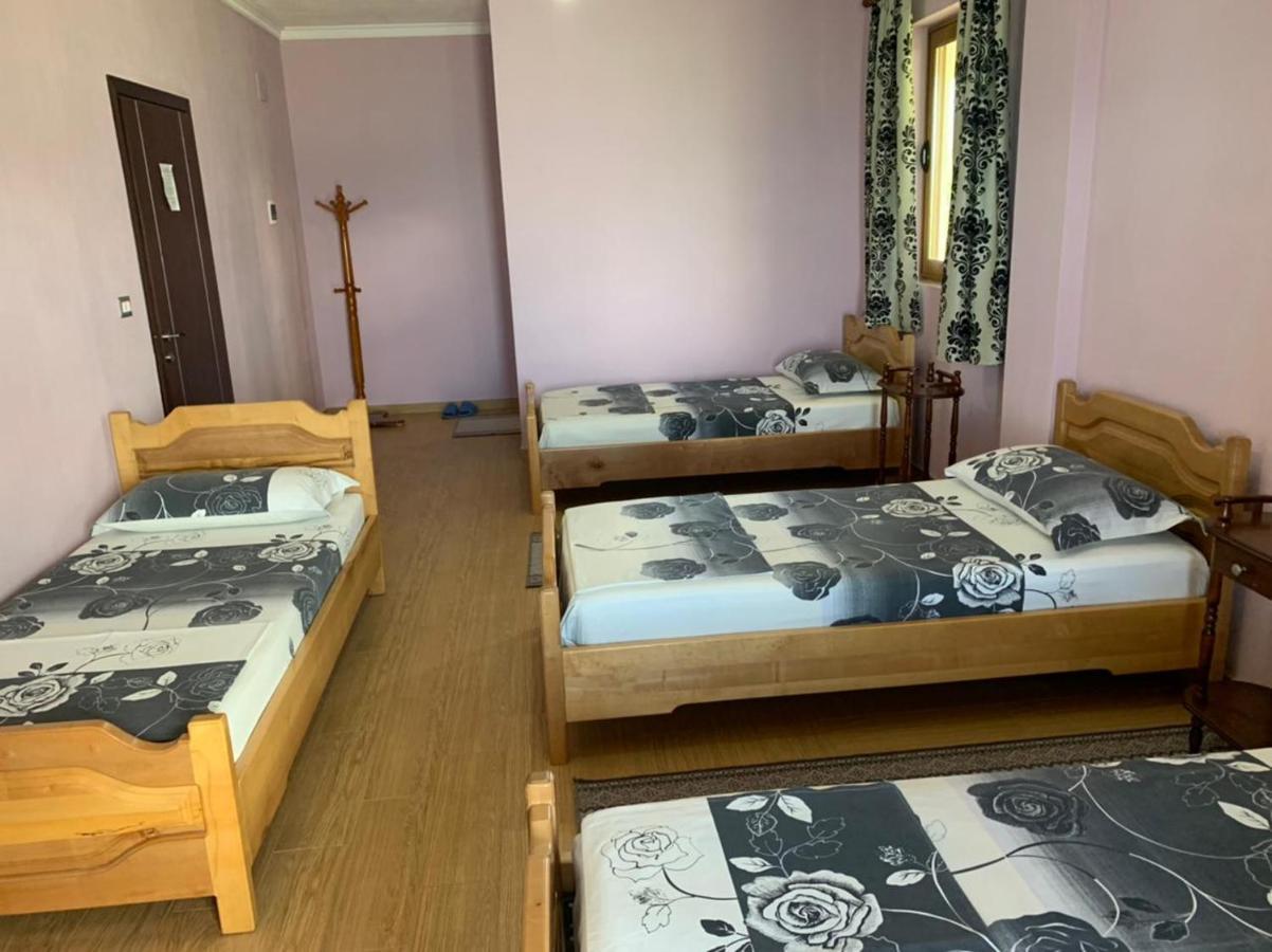 Vila Deni Tushemisht Экстерьер фото